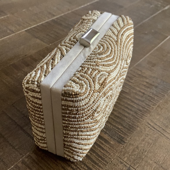 Vintage Mount Beaded Clutch - Picture 6 of 12